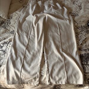 Old Navy Dynamic Fleece in Cream